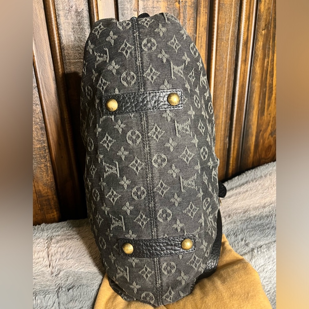 ‼️SOLD‼️HP🎉Louis Vuitton Denim Neo Cabby GM🤍 (Box & Dustbag included) - Picture 4 of 13